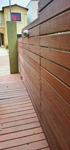 pared de madera plastica