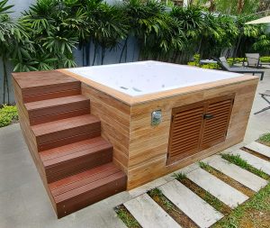 jacuzzi madera plastica